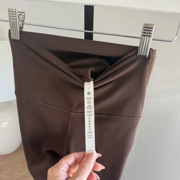 Lululemon Chocolate Brown Biker Shorts Size 2 - Picture 2 of 4